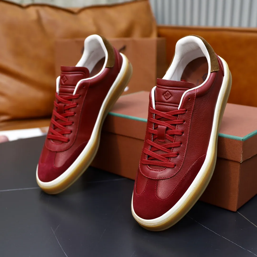 Men's Men's Shoes💰540💰••New Products•• LoroPian*_Noyo-Pianya New men's casual moral training sneakers, LP lace-up casual shoes!  Made of original imported soft cowhide and suede fabric, it highlights the sporty style. The heel is decorated with logo embossing and the original molding. The raw rubber translucent sole combined with the color welt adds a sense of modernity to the shoe. The shoe is overall refreshing and easy to match with style. It has a full cowhide lining for the feet. The original box packaging at the counter comes with wooden balls and a dust bag! Size: 38-44 (.45 customized)